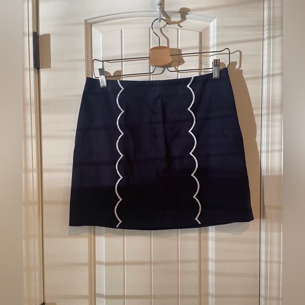 Navy Crown & Ivy Skort Size Small